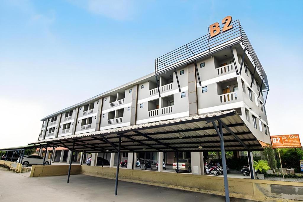 B2 Santitham Hotel Chiang Mai Buitenkant foto